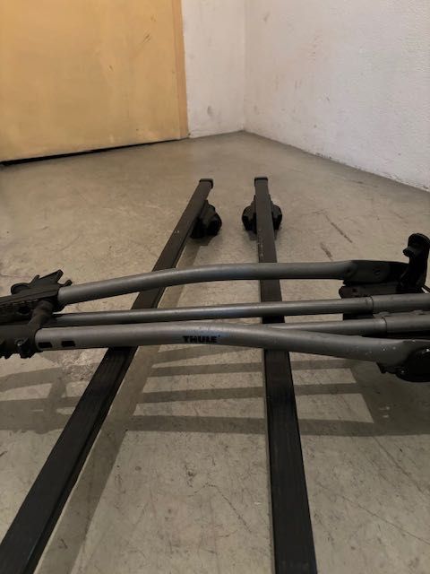Barras Thule  e um porta bicicleta