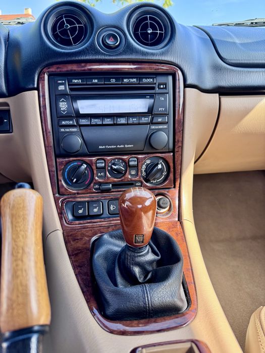 MX5 1.6 nacional, 72.000 km, AC e Hard Top