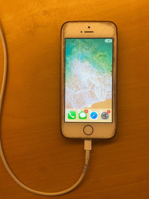 Iphone SE 32 GB usado