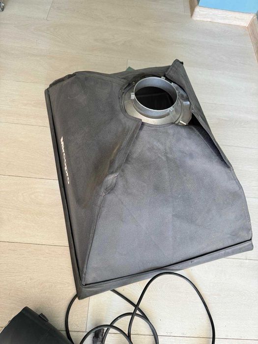 Студійний спалах Mircopro mq-200 + софтбокс