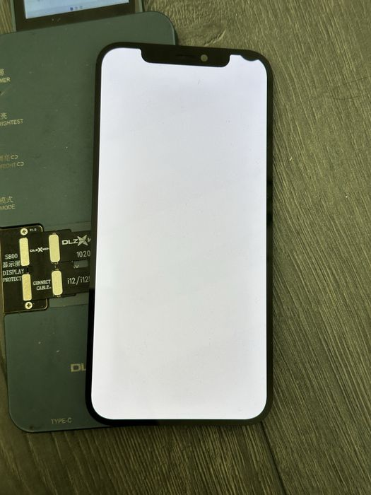 Дисплей iPhone 12/12 Pro