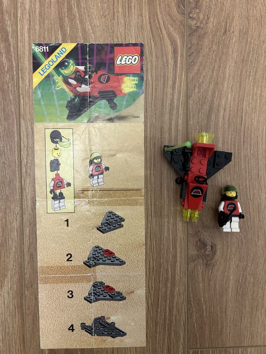 Lego space 6811 mtron pulsar charger