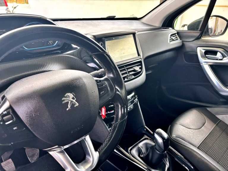 Peugeot 2008 BlueHDi 100 Allure