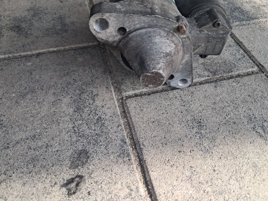 Rozrusznik Valeo D7E1 Renault Clio Thalia benzyna 1.2 8v rok 2002