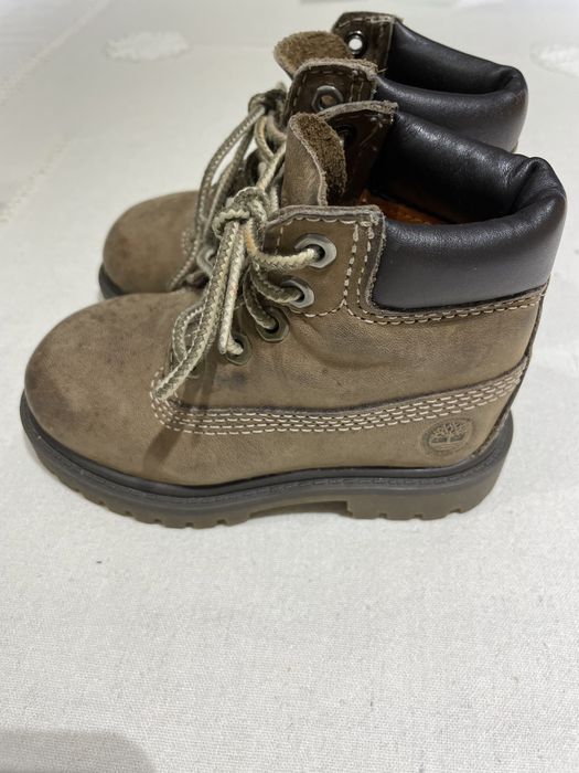 Botas Timberland para menino NOVAS número 23