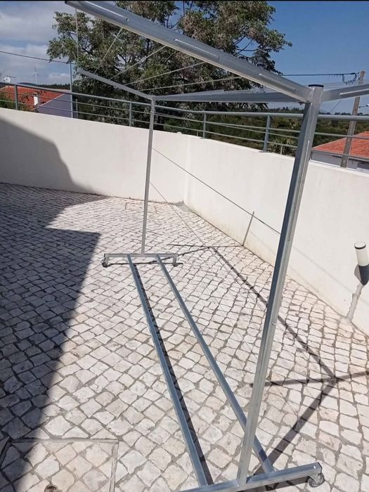 Estendal grande com rodas novos