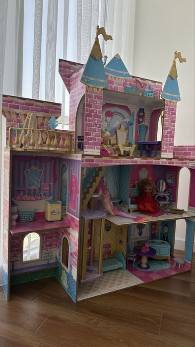 Ляльковий будинок  KIDKRAFT PRINCESS CASTLE LIGHT and sound