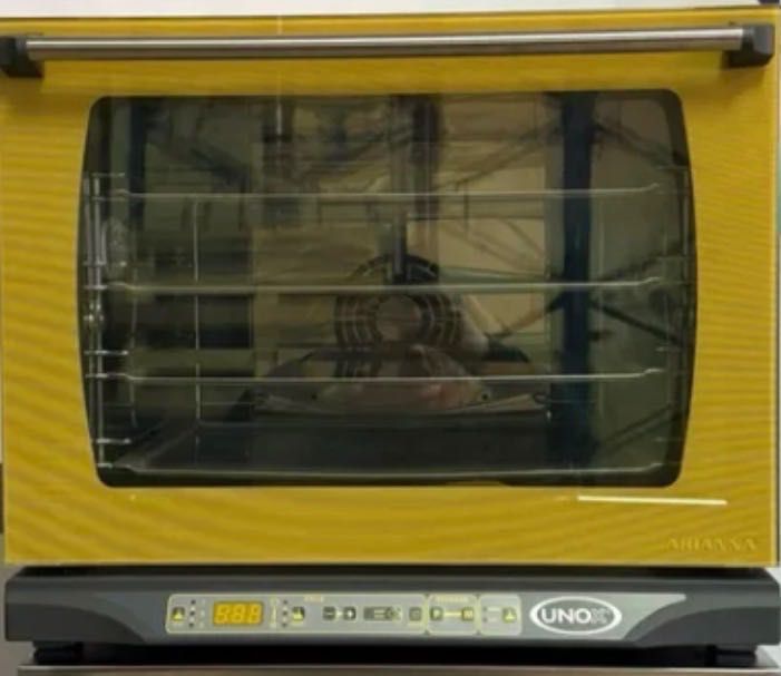 Пароконвекційна піч UNOX XF 135 (вживана)