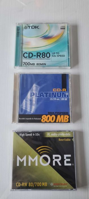 Conjunto de CDs Virgens em Cakebox ou Caixa Individual Nunca Usados