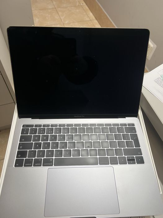 Macbook pro 1708  13 cali 2018 rok