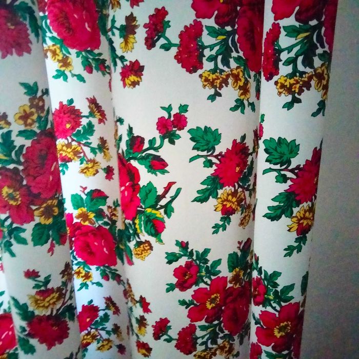 Zasłony w piękne ludowe kwiaty folk