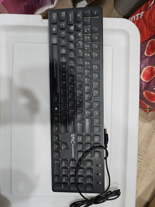 Teclado epic iluminado