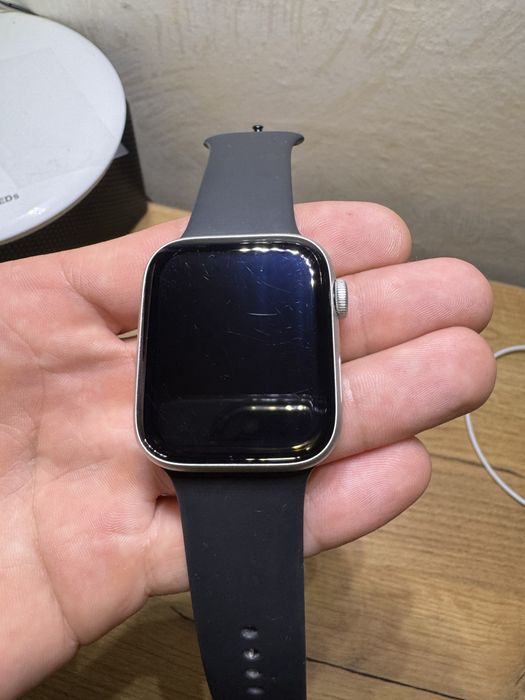 Apple Watch se 44 mm акб 100% гарний  стан