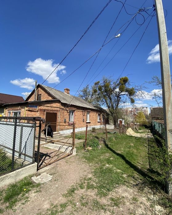 Продаж  невеличкої частини будинку!