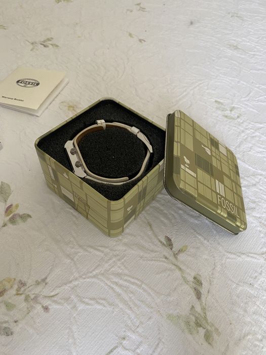 Relógio digital Fóssil branco