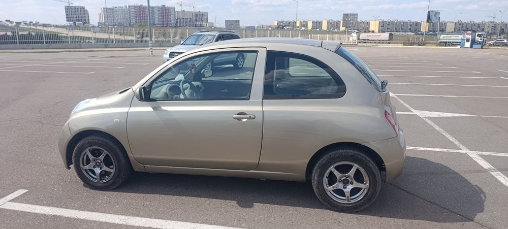 Продам  Нисан Микра