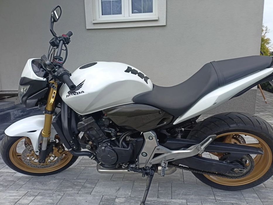 Honda Hornet W dobrym stanie przygotowany do sezonu