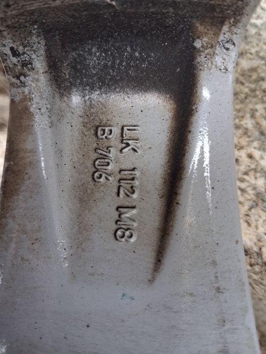 Jantes Mercedes W205/S205 16” + Pneus – Ótimo Estado e Preço Justo