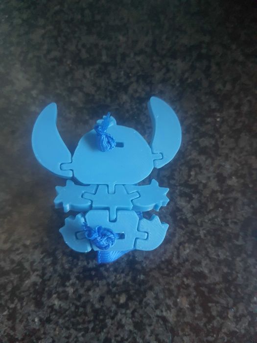 Figura stitch articulada nova