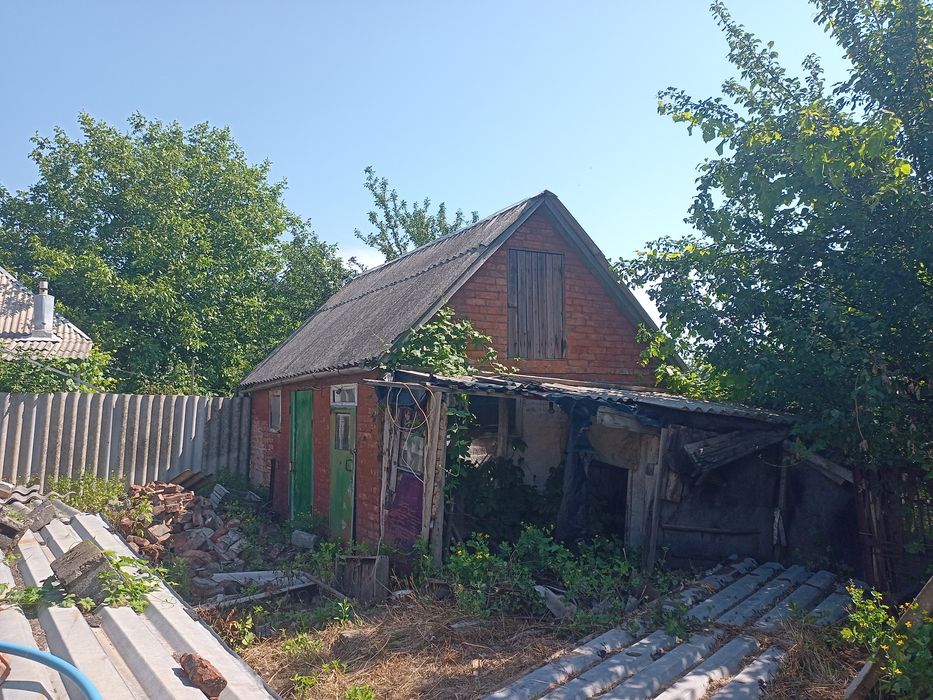 Продам земельну ділянку в селищі Березівка