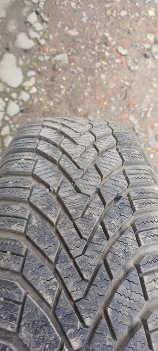 Зимова резина Continental 195/65 r15