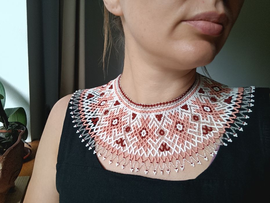 Припинда. Зґарди. Намиста, силянки, чокер.