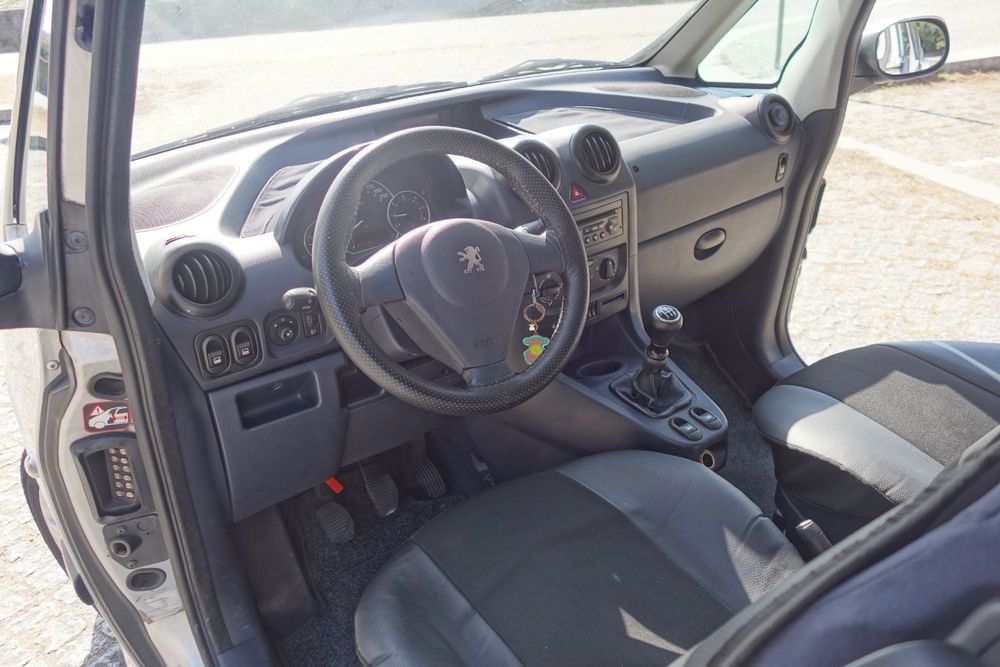 Peugeot 1007 Comercial 1.4 HDi | 2006 | 333.000 km