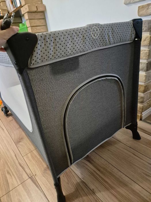 Łóżeczko turystyczne