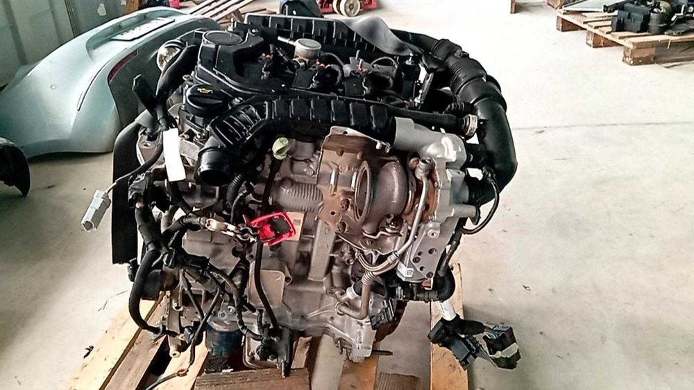 Motor Peugeot 2008   1.2i 110CV ref: HN05