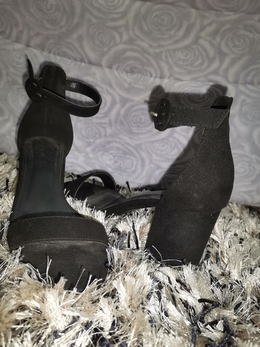 Sapatos alto lefties