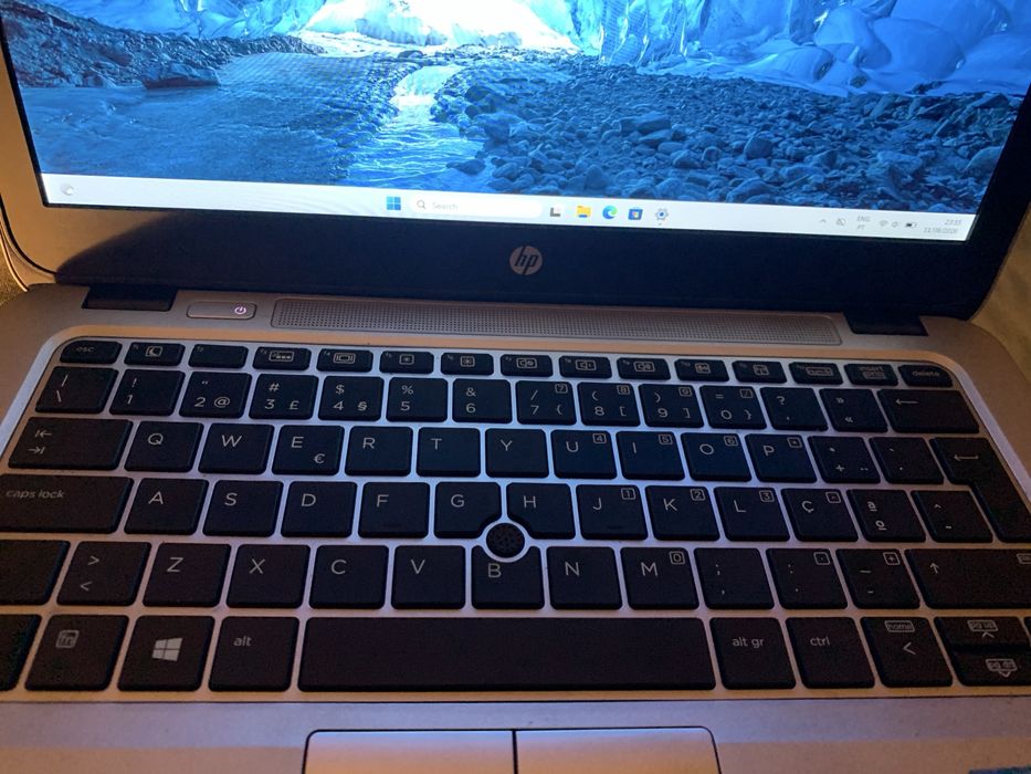 HP EliteBook 820 G3 – Portátil