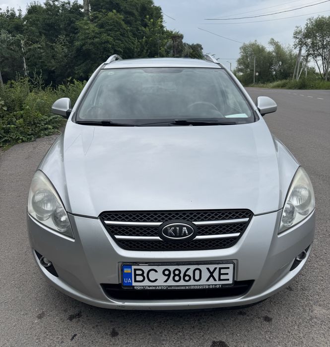 Автомобіль KIA SEED SW