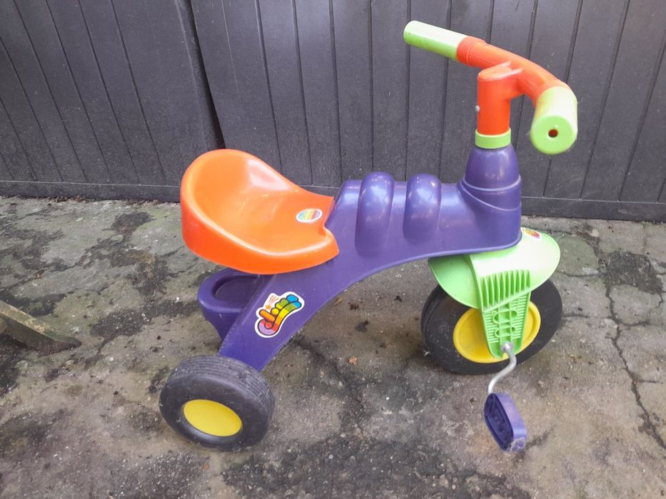 Triciclo de crianças