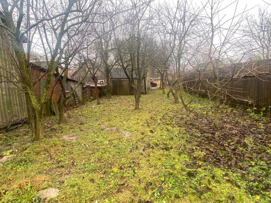 Будинок (літня кухня) із садом в смт Вовковинці, Хмельницька обл.