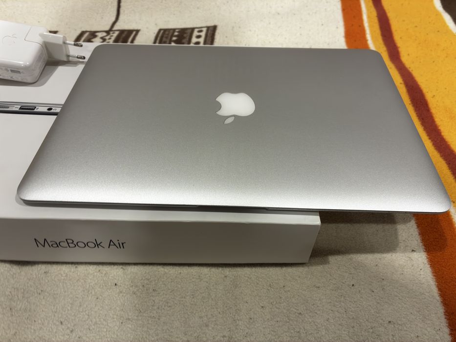Apple MacBook Air 2015 8/256