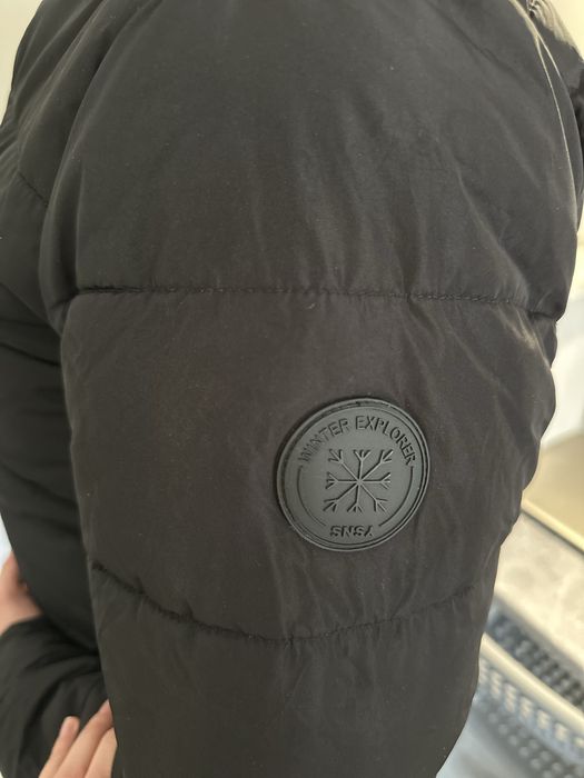 Kurtka puffer z kapturem czarna S