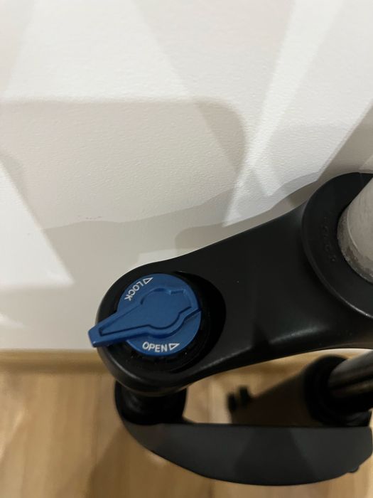 Продам вилку sr suntour  x1 coil RLR