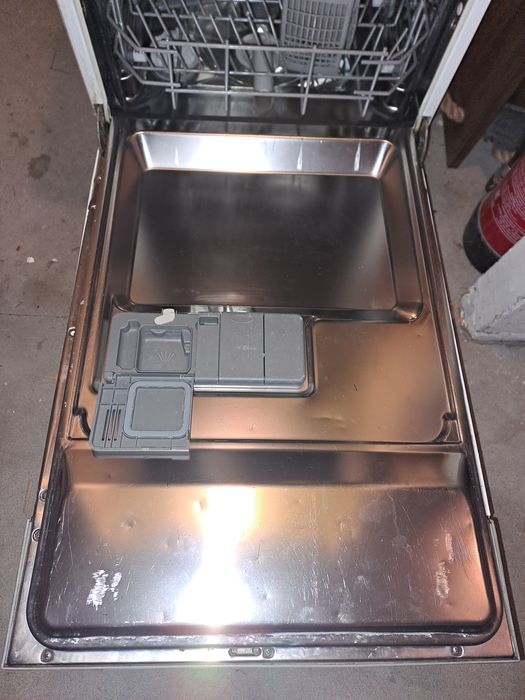 Zmywarka do zabudowy 45 cm Electrolux ESI47020X