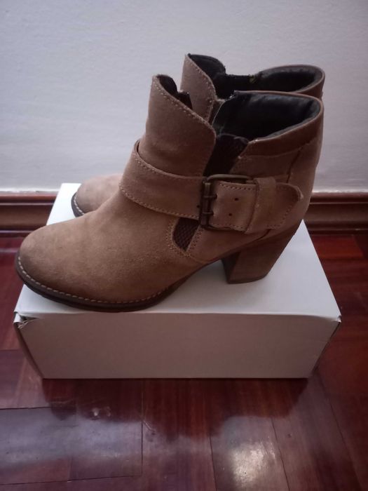 Botins 35 areia como novos
