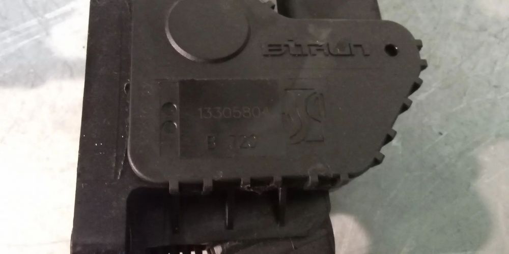 PEDAL ACELERADOR / POTENCIOMETRO OPEL CORSA D 1.3CDTI 13305804