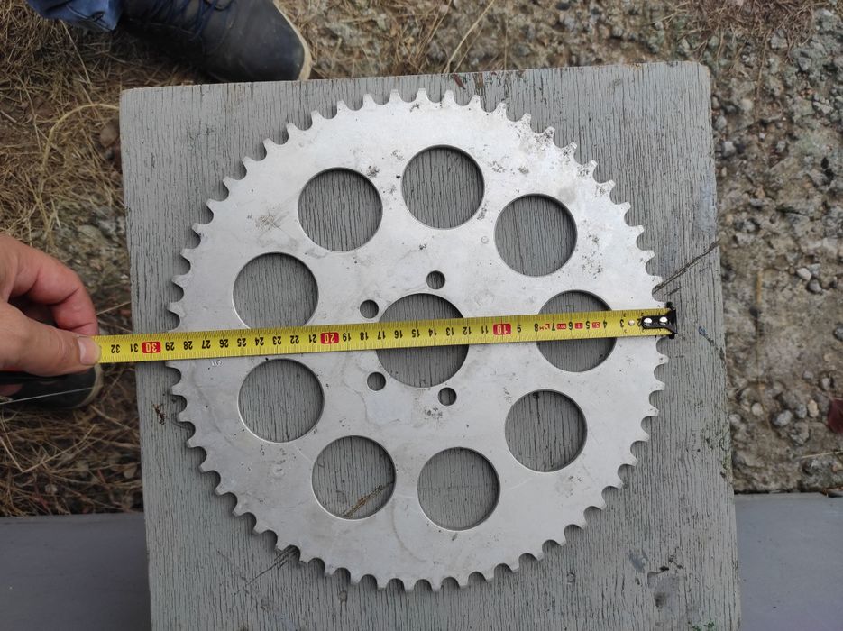 Звезда мотокиклетная на 57 и 58 зубов