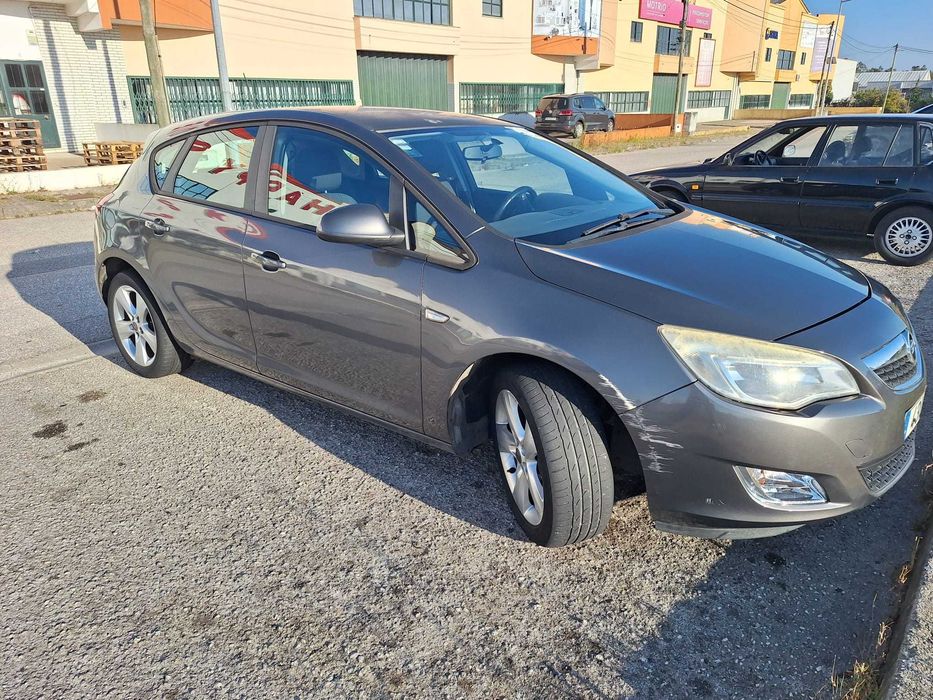 Opel Astra J - 1.3 CDTI