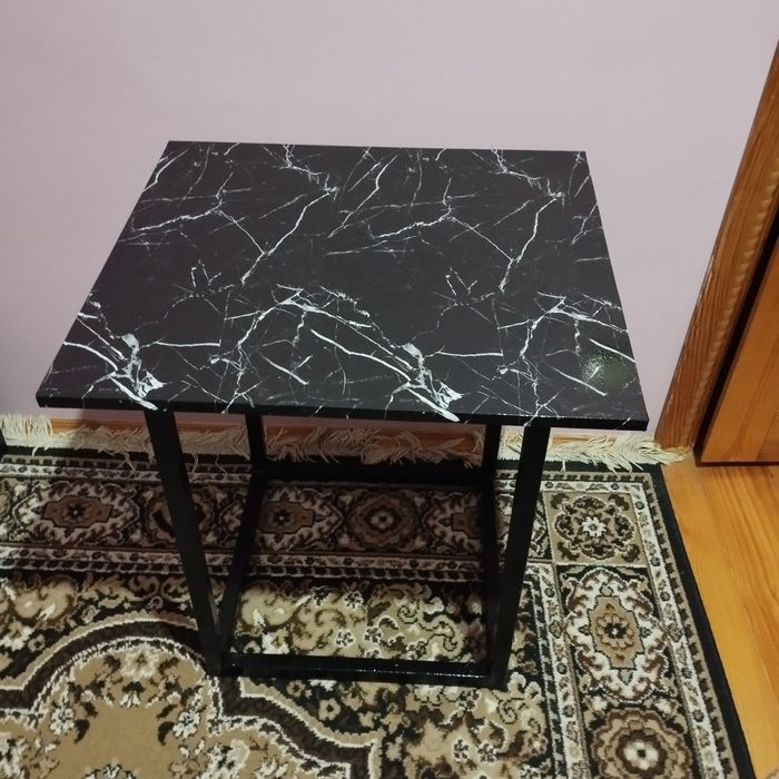 Столик в стилі Loft