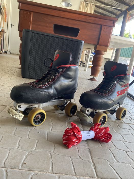 Equipamento de hoquei patins