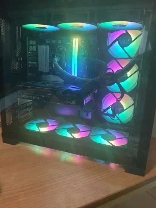 pc gaming - ryzen 5 9600X - RTX 5070 - 32GB - 1TB
