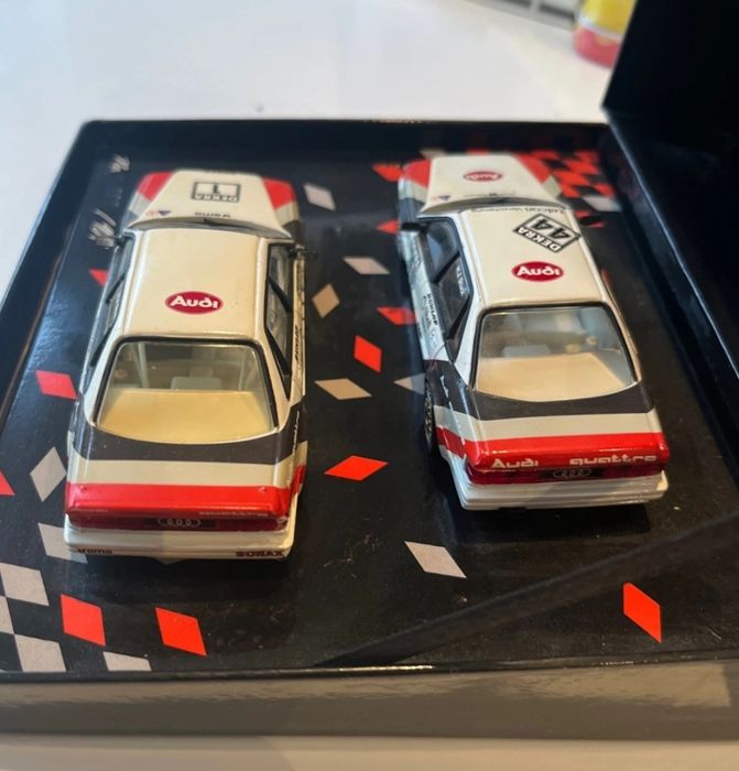 Edição especial Audi V8 Quattro minichamps