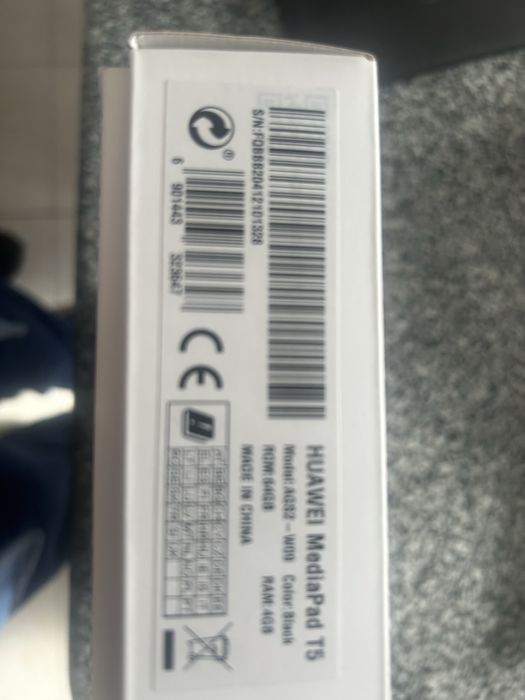 Ipad semi novo com caixa e tudo poico com possivel oferta capa