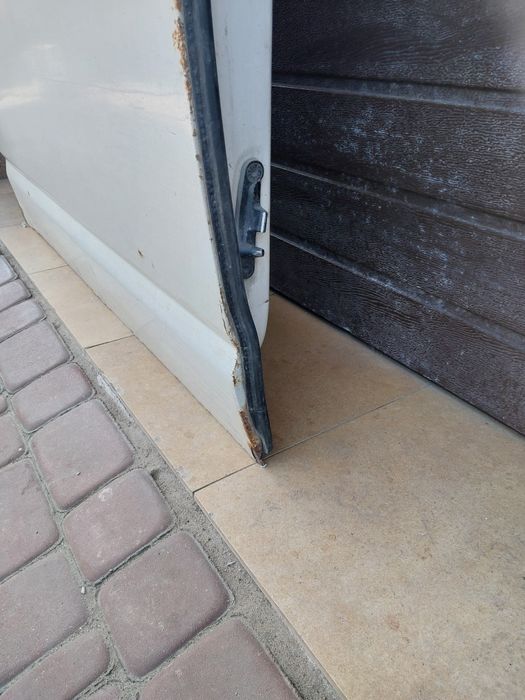 Drzwi  transporter t5  2006r