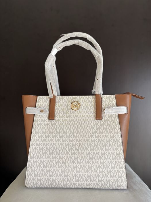 Mala a tira colo Michael Kors