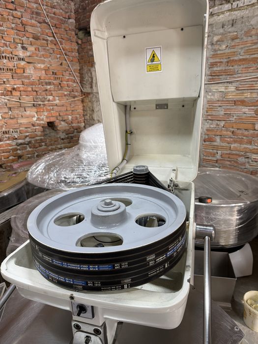 Тістоміс Kemper промисловий. Тестомес профессиональный